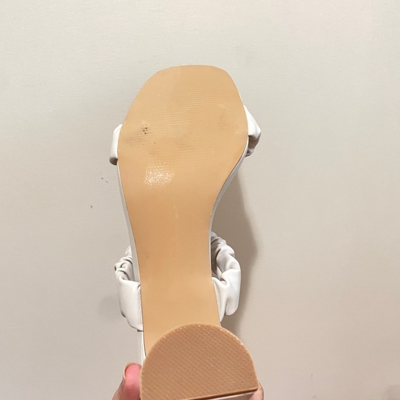 Express Ruched Double Band Heeled Sandals size 5.5-6 - Picture 11 of 11